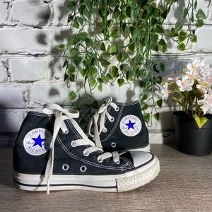 Youth Hi-top Converse All Star Sneakers
